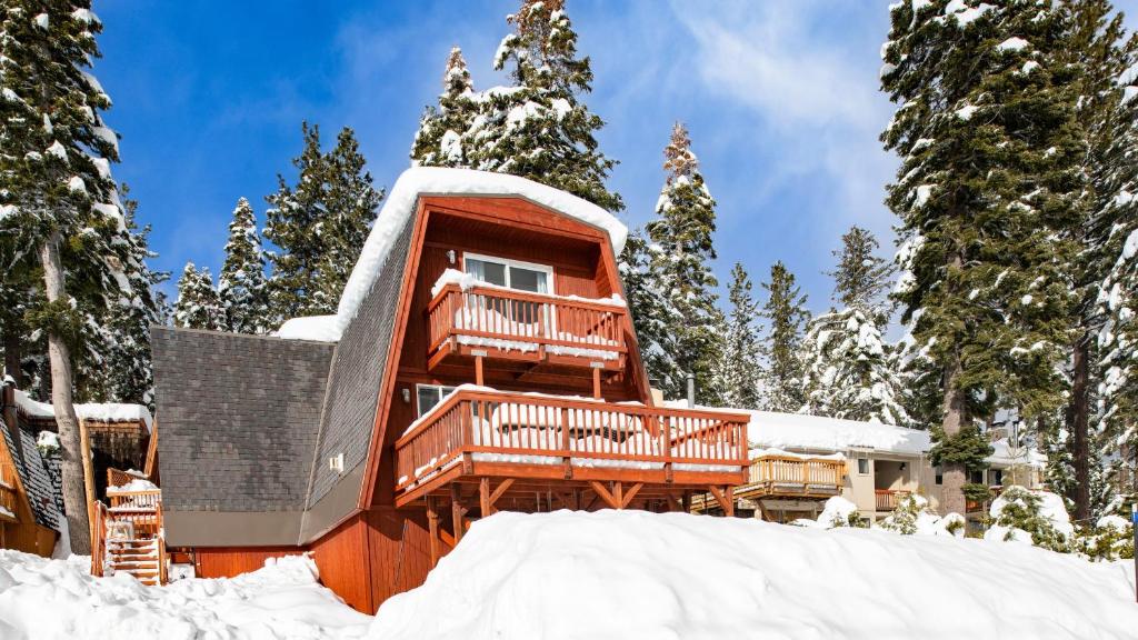 Chickadee by AvantStay Modern A-Frame Cabin, Tahoe City