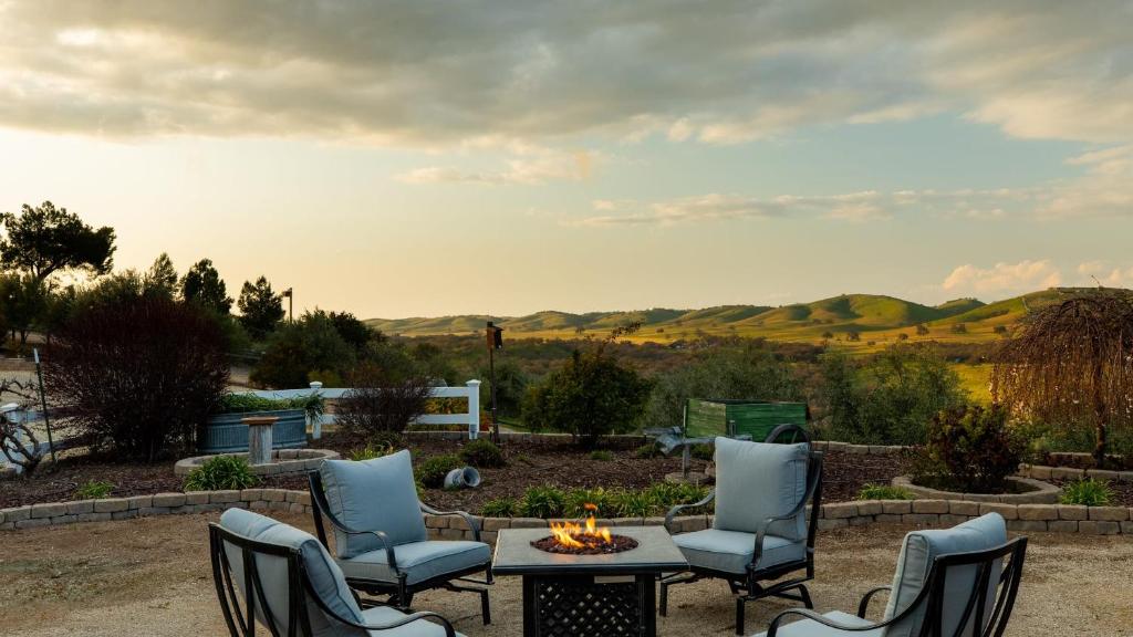 Olive Ranch by AvantStay Enjoy Sunsets over the Valley 4.5 Acre Ranch Home, Paso Robles