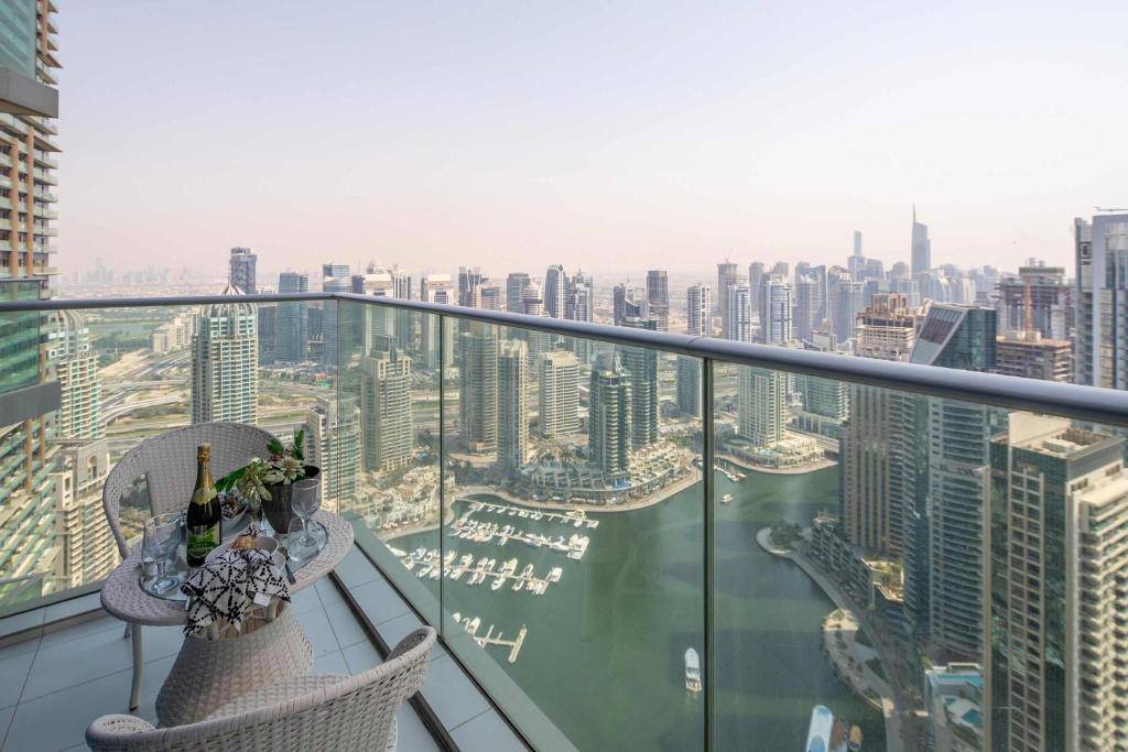 Frank Porter - Damac Heights, Dubai Marina, Dubaï