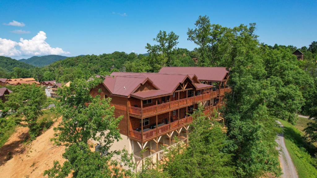 Wilder by AvantStay 15min from Pigeon Forge, 12ppl, Sevierville