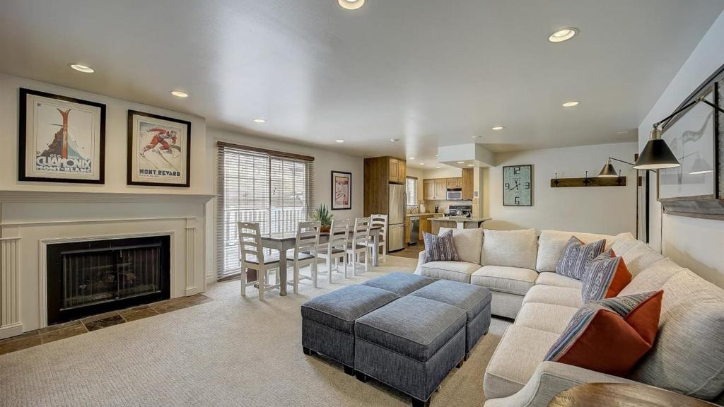 Resort Plaza 5065 by AvantStay Ski In Ski Out Home in Park City Mountain Resort, Park City