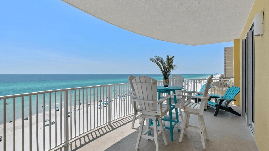 Emerald Isle 701 by AvantStay Gul Front Corner Unit 2 Pools, Panama City Beach