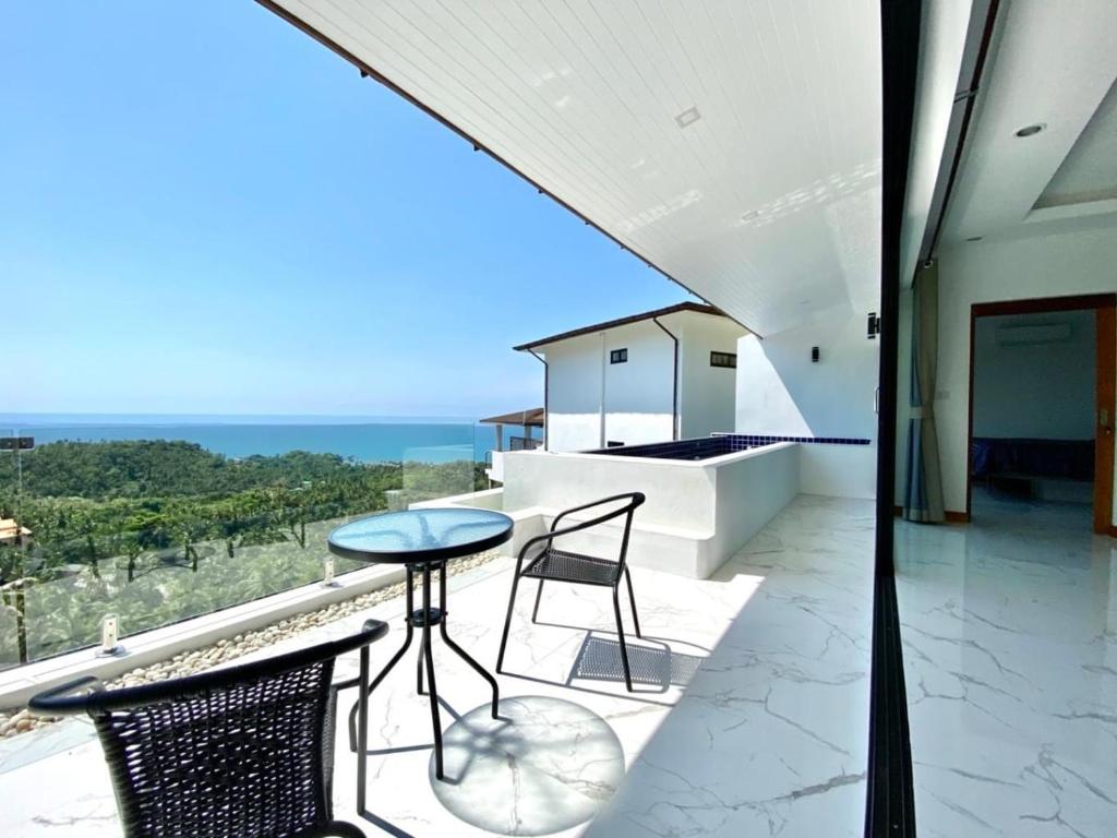 Private Pool & Sea View Villa Soredaly 2BR, Amphoe Koh Samui