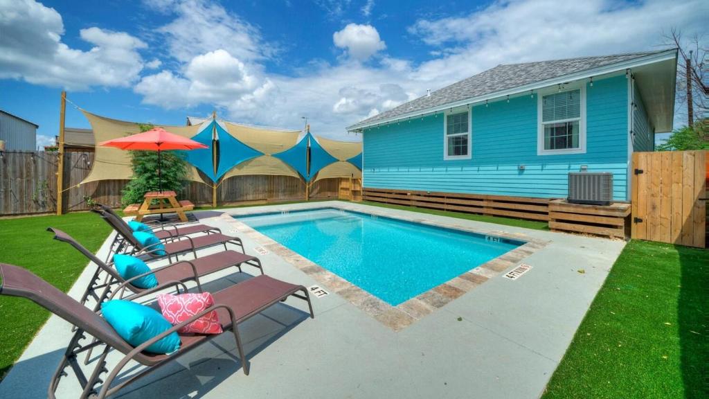 Aloha Ohana by AvantStay Private Pool Near Beach, Port Aransas