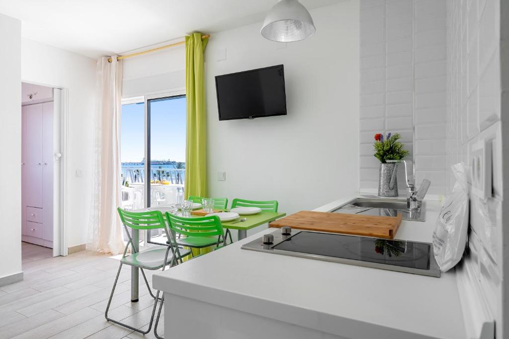 PINEDA III Apartment - 2