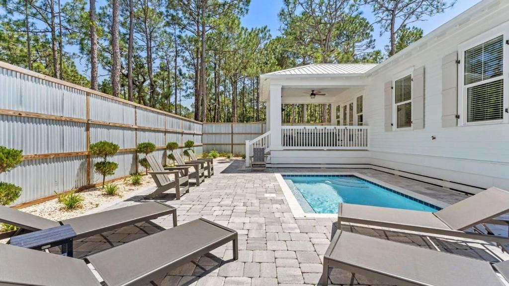 30A Shady Palms by AvantStay Boat-Friendly w Heated Pool, Santa Rosa Beach