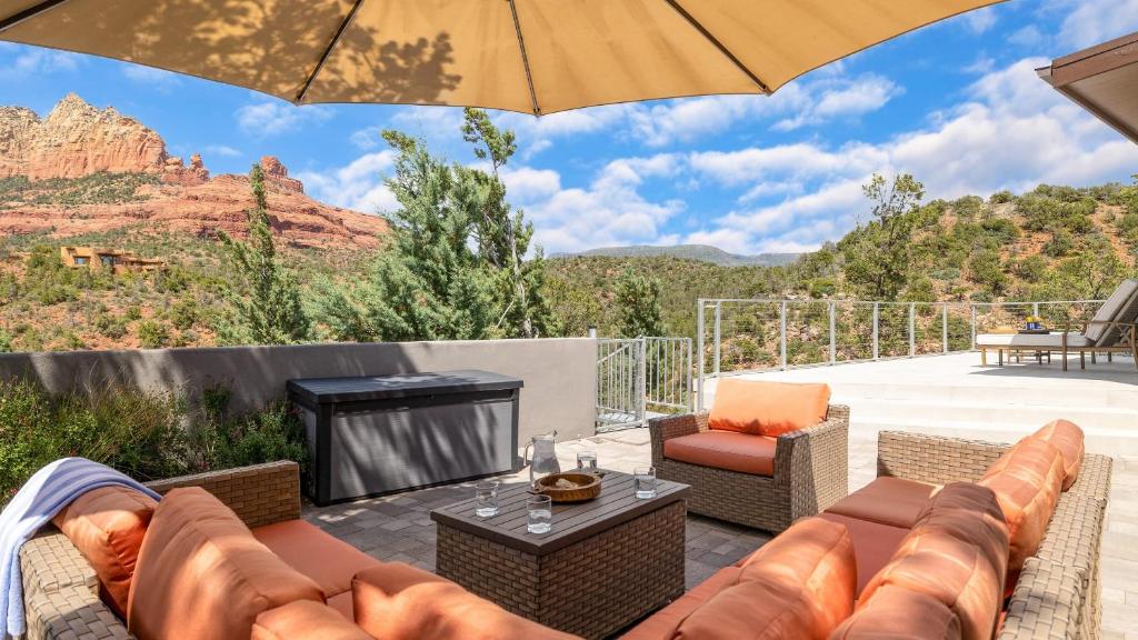 The Viewpoint by AvantStay Luxe Home SpaViews, Sedona