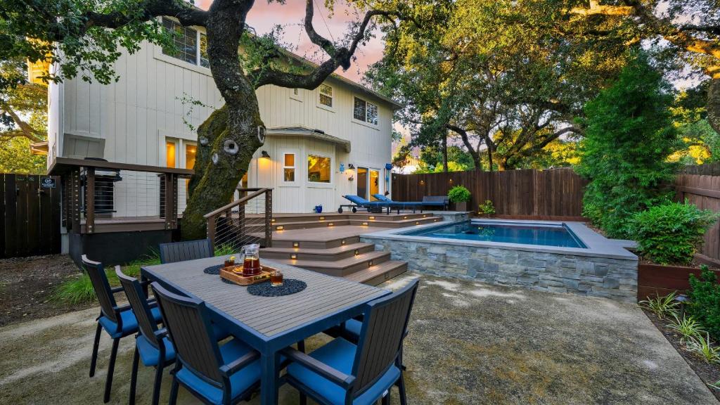 Casa Osito by AvantStay Pool, Hot Tub & Outdoor Dining Minutes from Sonoma Plaza, Sonoma