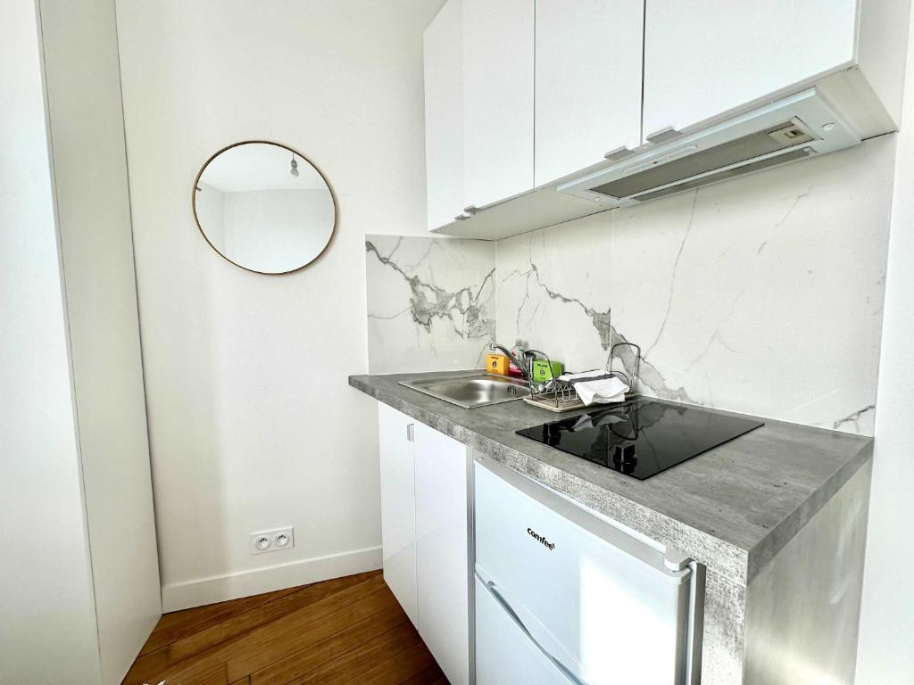 New 355 Suite Celine- Cosy Apartment Paris Center - 4