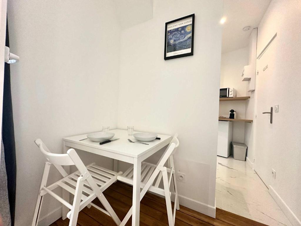 New 411 Suite Charles- Cosy Apartment Paris Center - 3