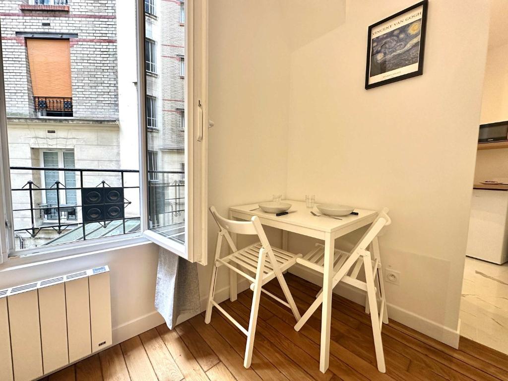 New 411 Suite Charles- Cosy Apartment Paris Center - 4