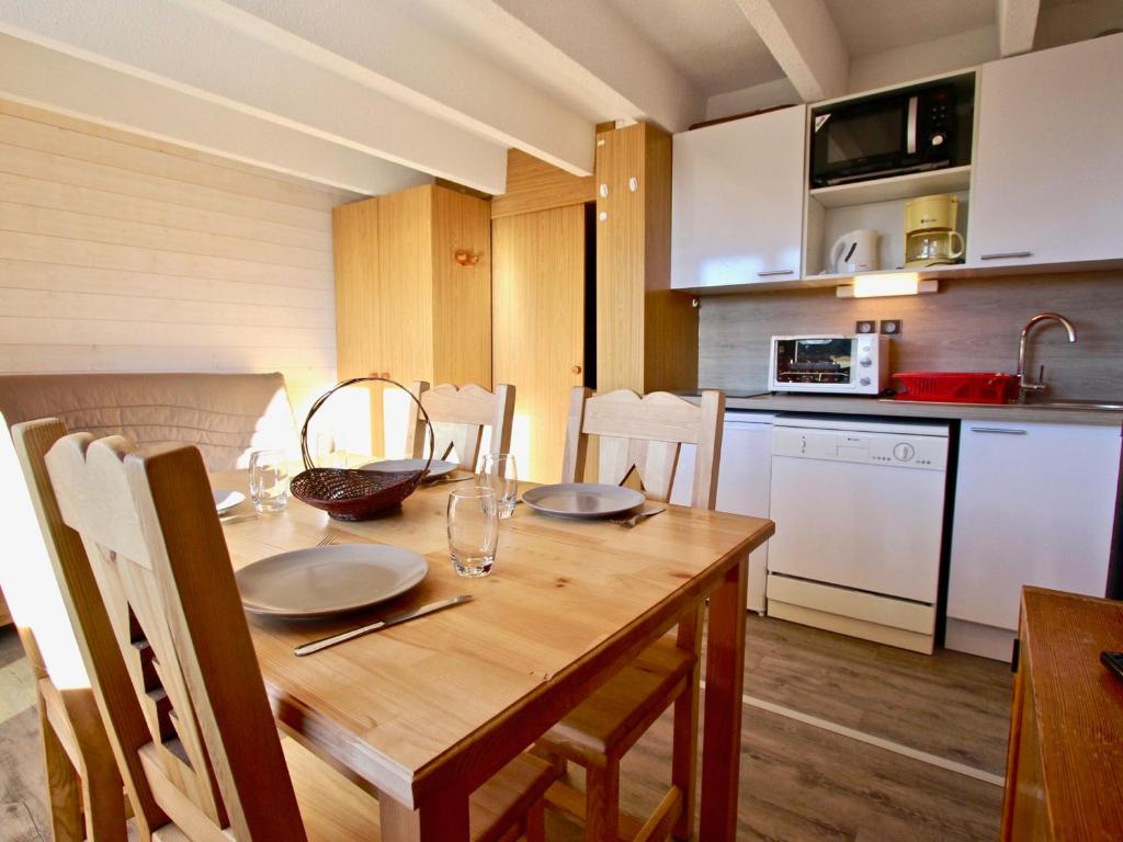 Studio cabine avec parking couvert et vue montagnes à Chamrousse - FR-1-340-122 - 2