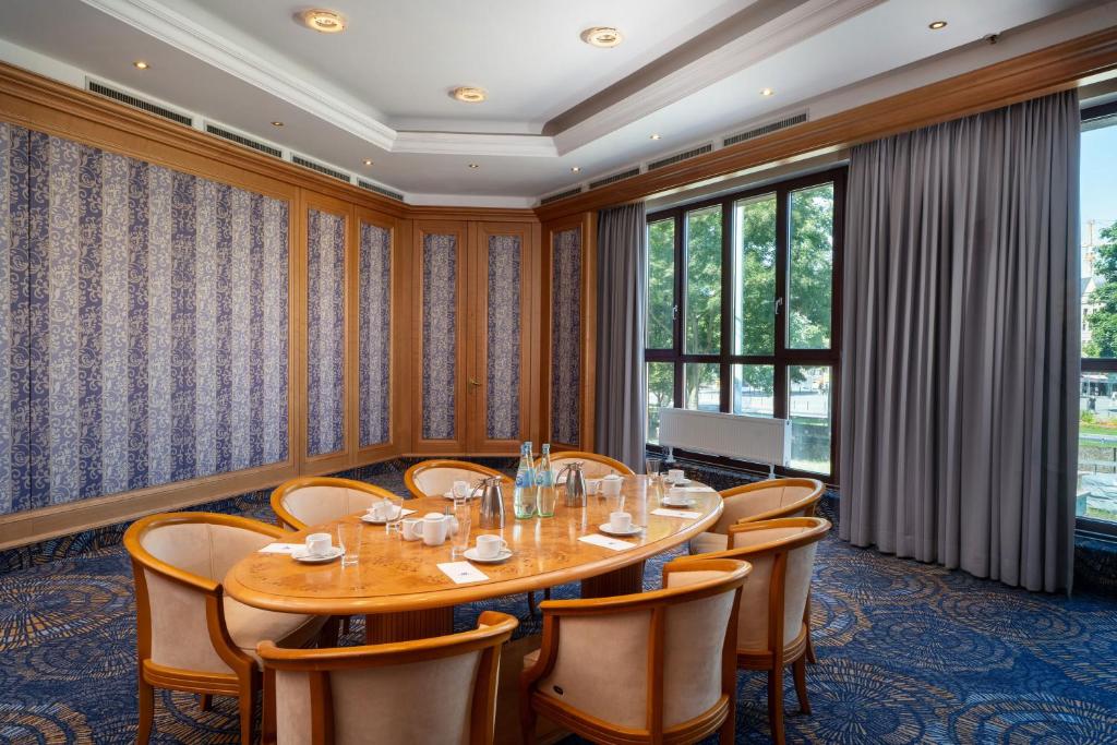 Tárgyalóterem/bálterem