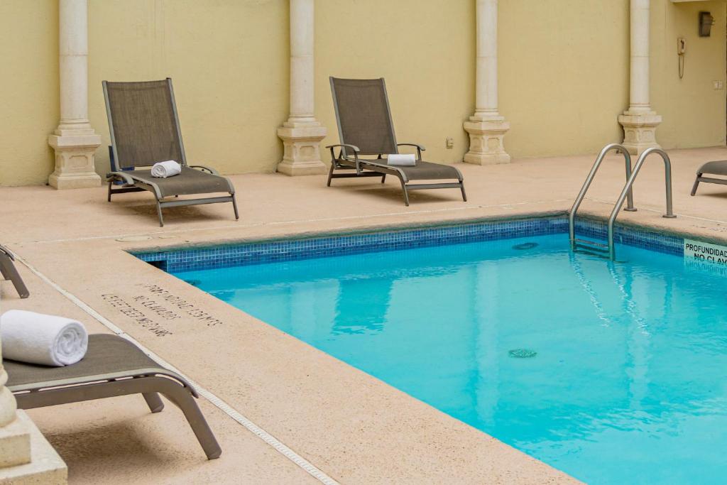 Gamma Monterrey Gran Hotel Ancira スイミングプール