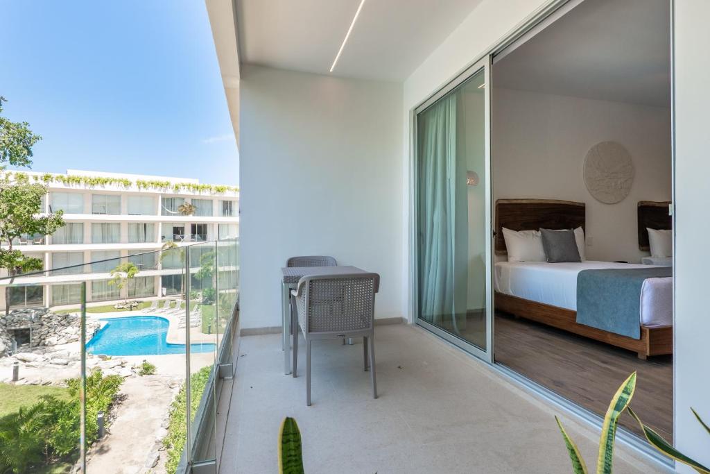 Ocean Whispers TL A206 Studio, Playa del Carmen