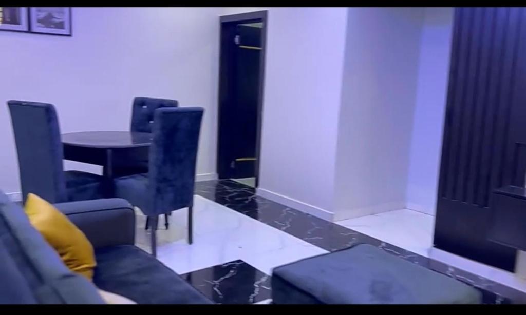 CREST Centre, Okunola