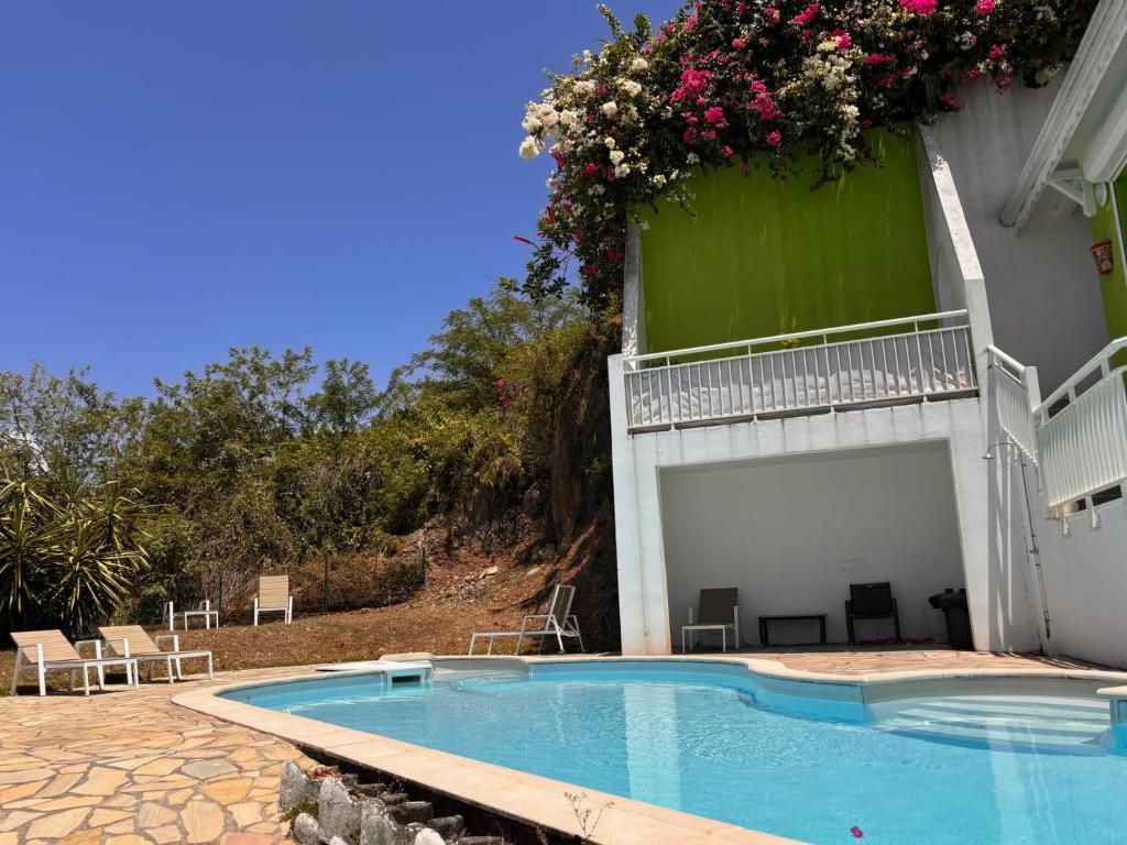 Ti Kay Koko - F1 bis in Trois Îlets, Les Trois-Îlets