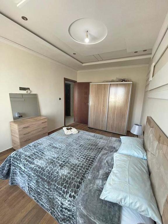 Abraj Duabia, Larache