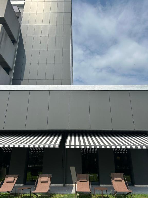 The Aries Hotel - 4