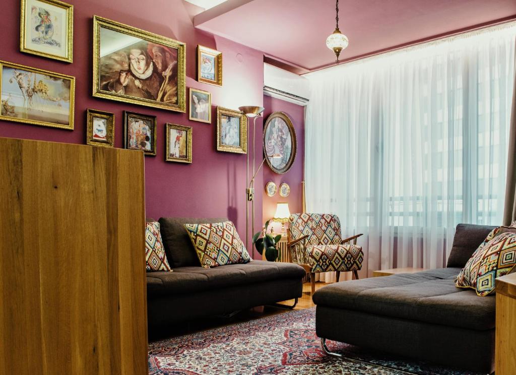 City Center Apartment with parking - 3