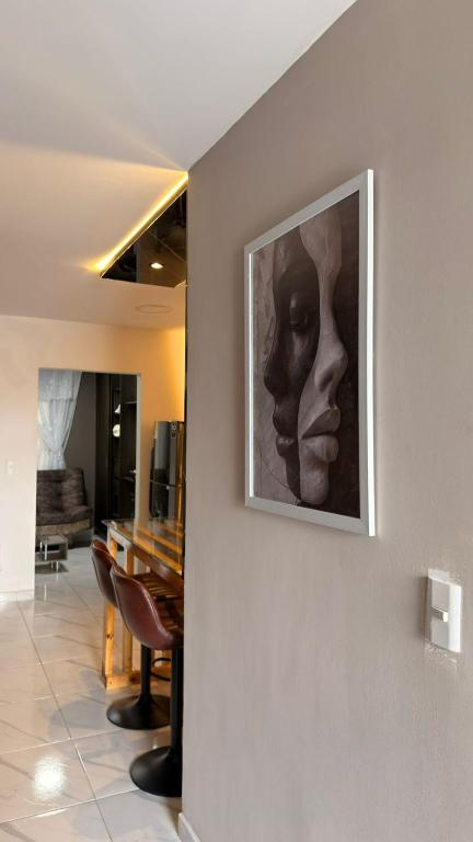 Moderno apt con vista a la ciudad y estilo único - 3