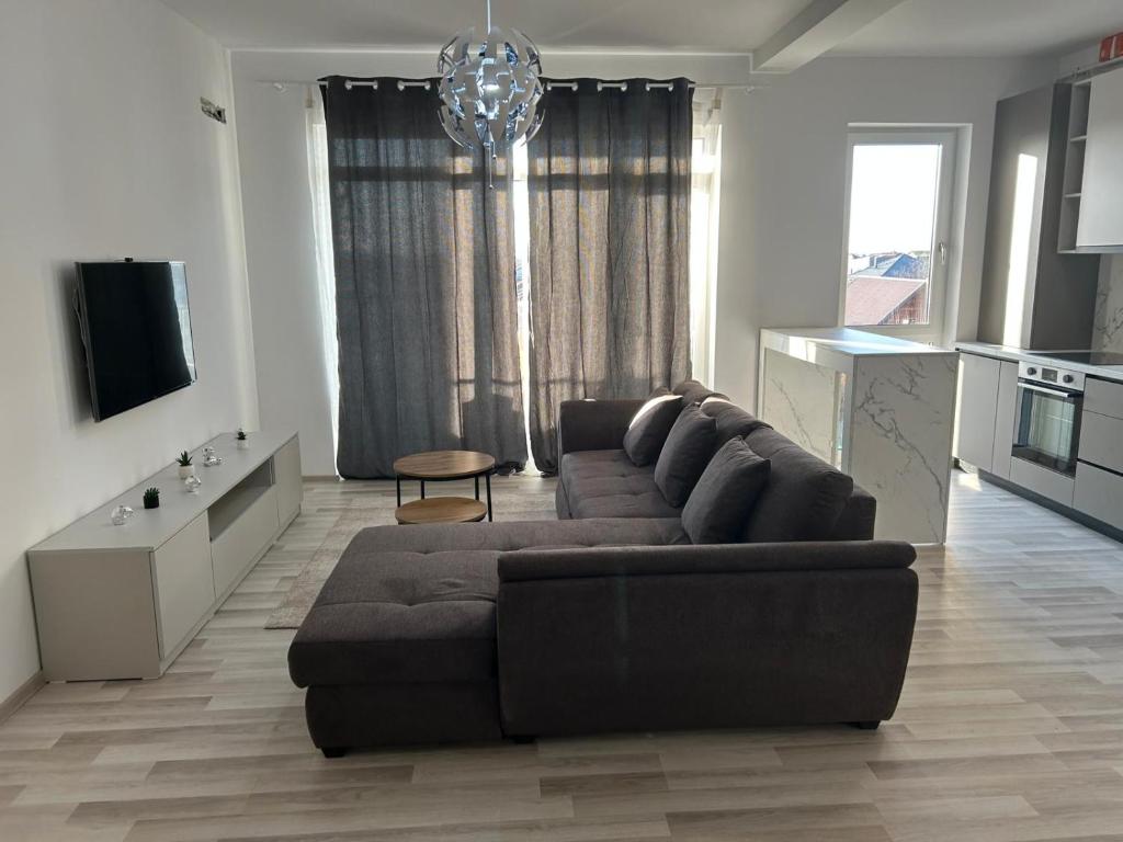 Simo' studio, Dumbrăviţa