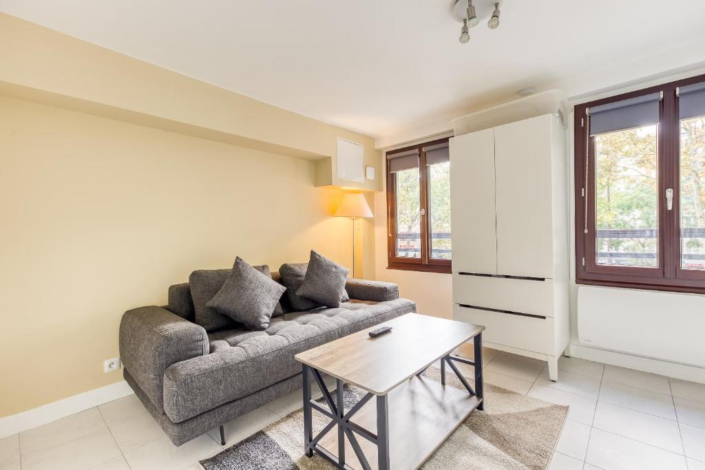 Studio Urbain tout équipé - Face au Métro 2, Paříž