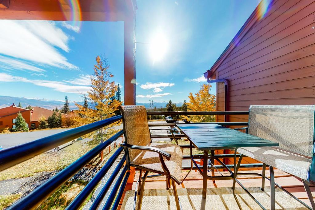 Take the Mountain View, Silverthorne