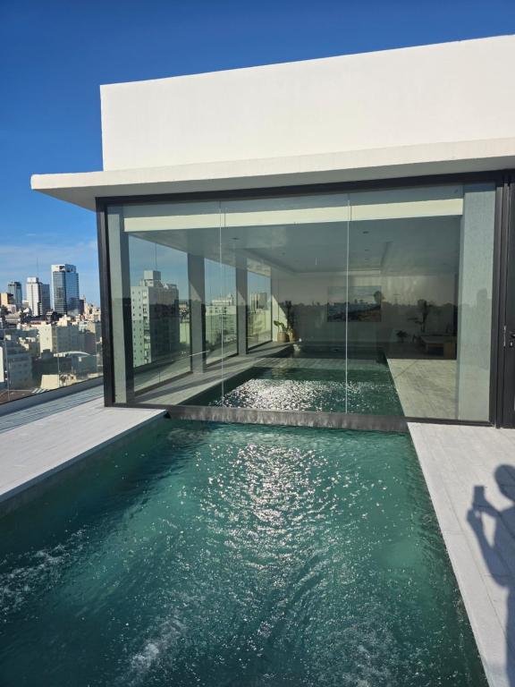 Modern apartment with balcony and heated pool - 1