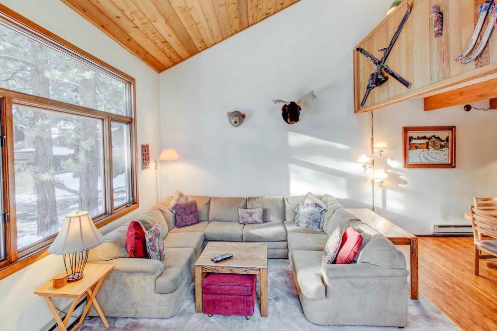 Winterset #01 Condo Near Year-Round Fun, Mammoth Lakes