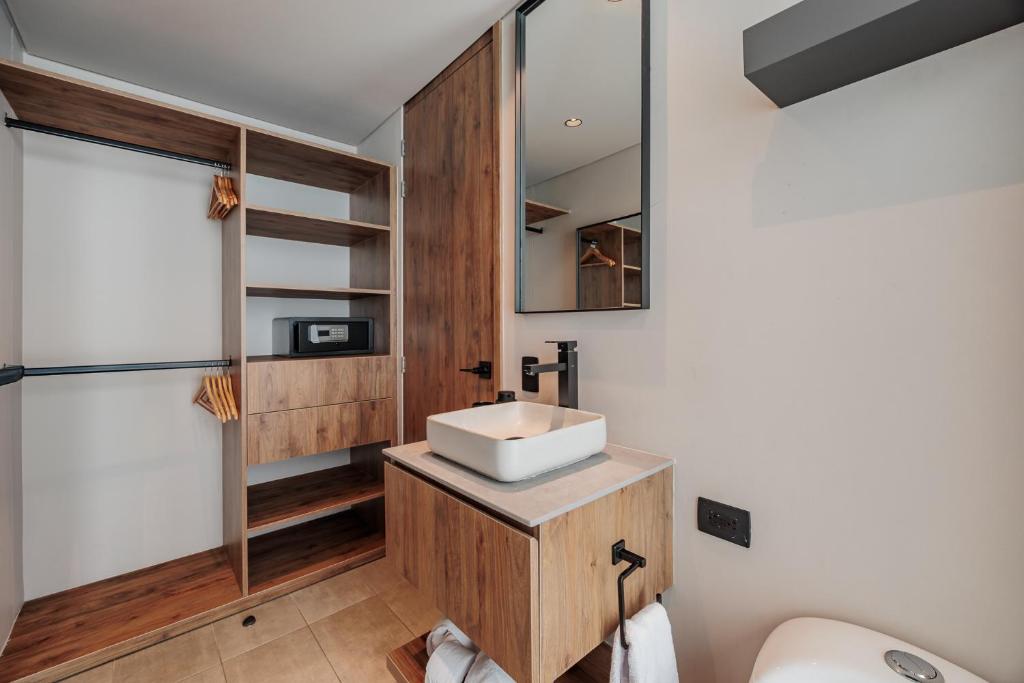 Kiin Living- "Child-free coliving" - 2