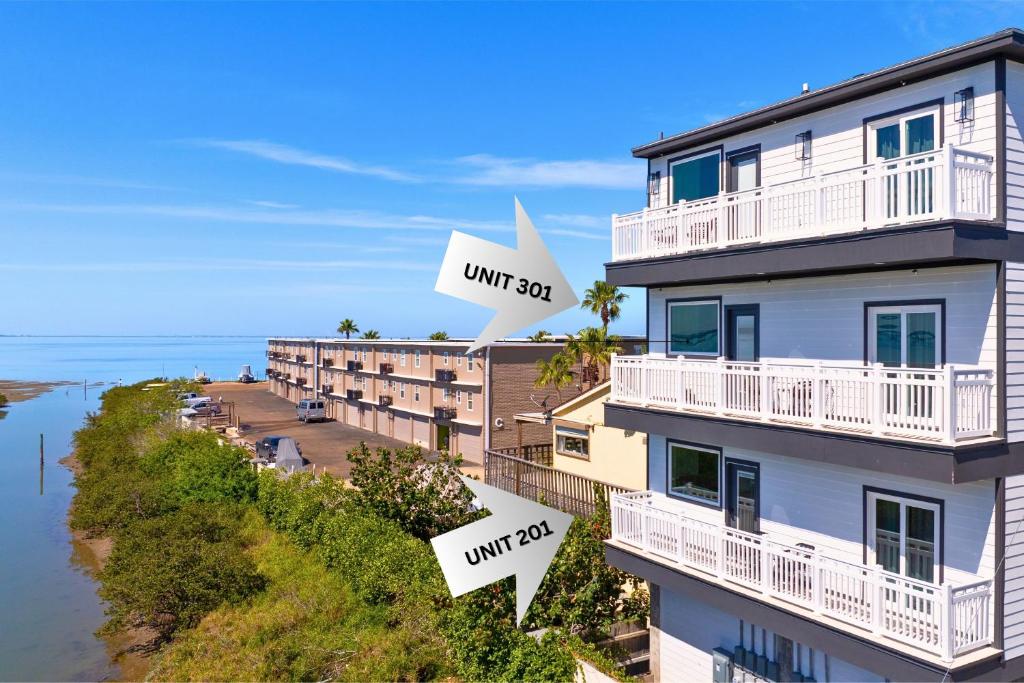 Pelican 201 And 301 #southpadre The Stunning Beachview Condo Combo 1, South Padre Island