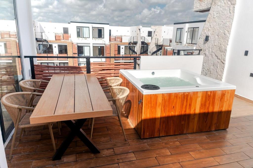 PH 3BR Jacuzzi beach club pass - 4