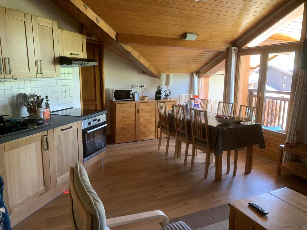 Appartement lumineux sous pente proche des pistes avec balcon - FR-1-344-1246 - 2