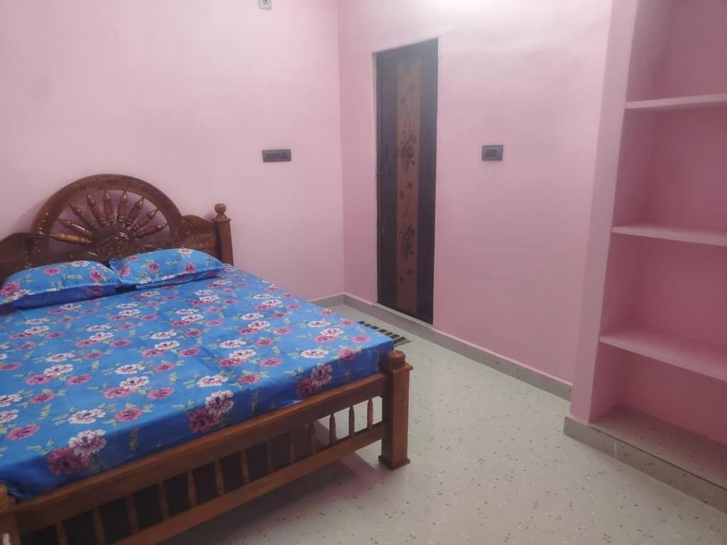 Uthresh Guest House, Tiruvannamalai