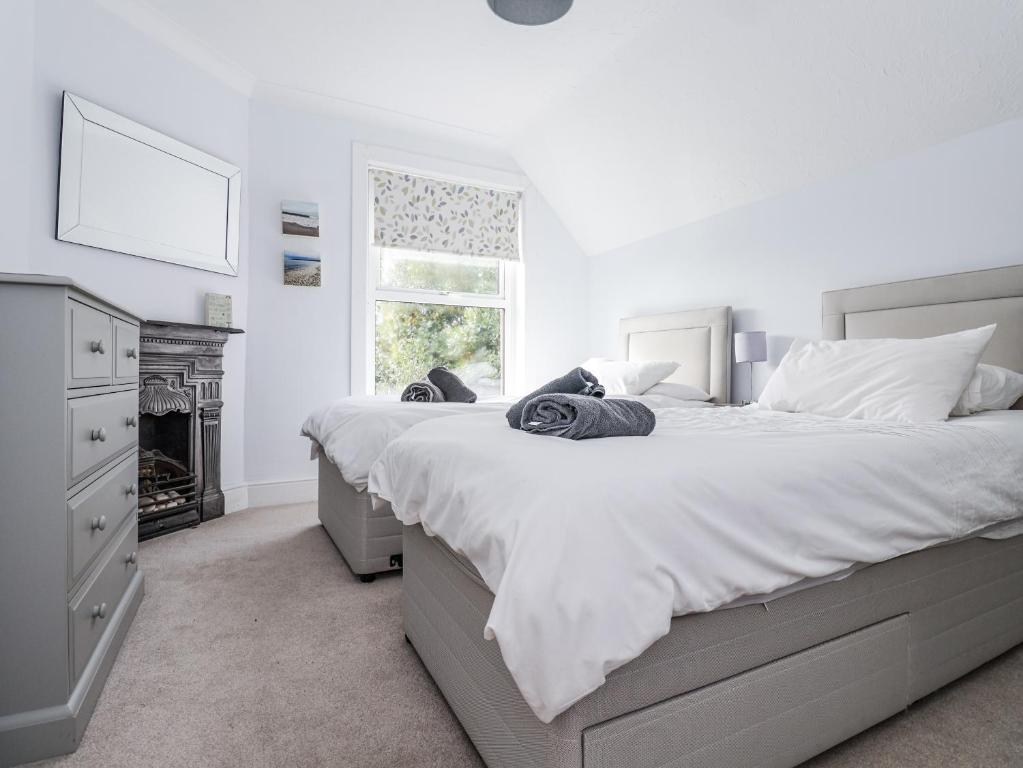 49 Ulwell Road, Swanage photo 2