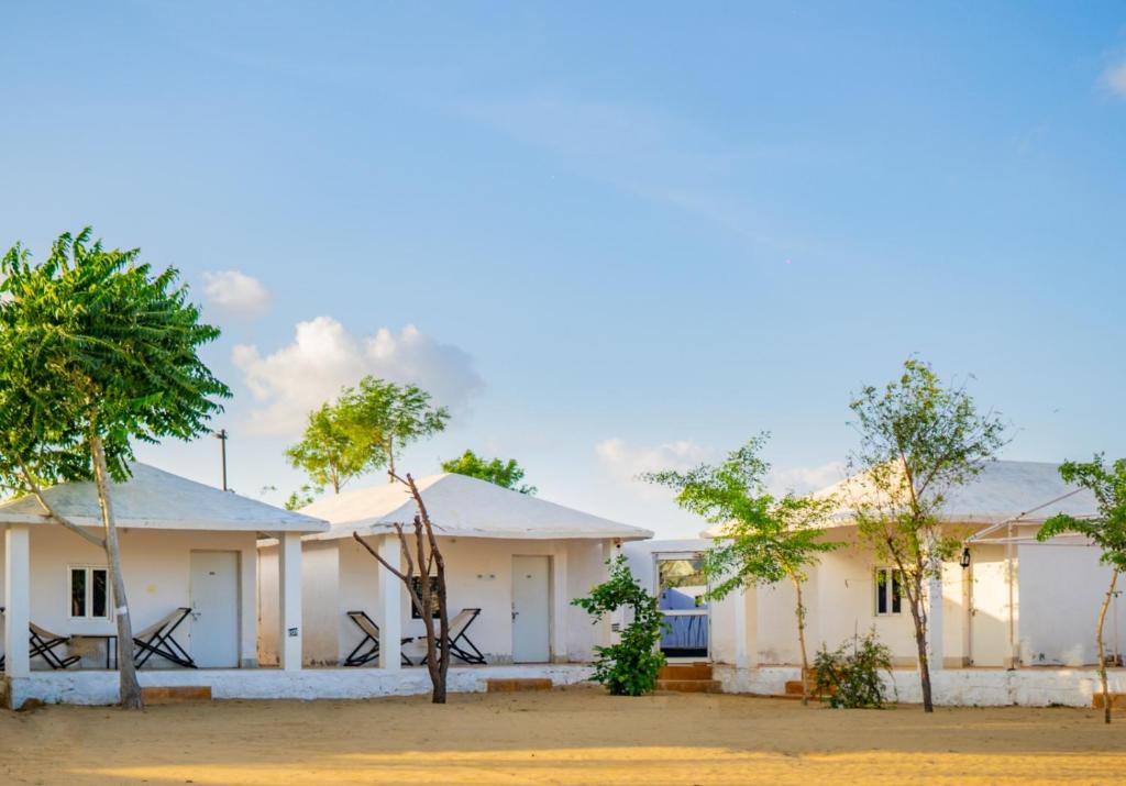 Royal Jaisalmer Resort with Swimming Pool, Džaisalmér