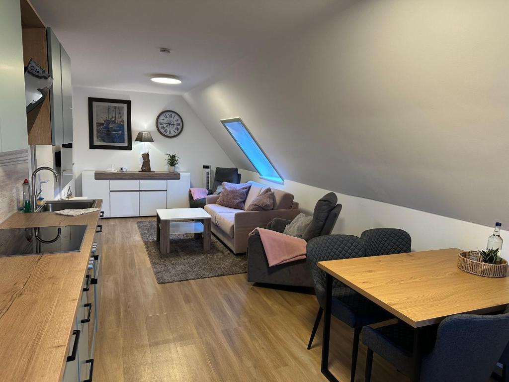 Lütt Lubotne, Laboe