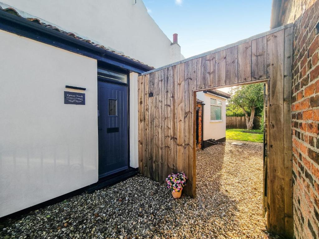 Tawny Nook, Withernwick