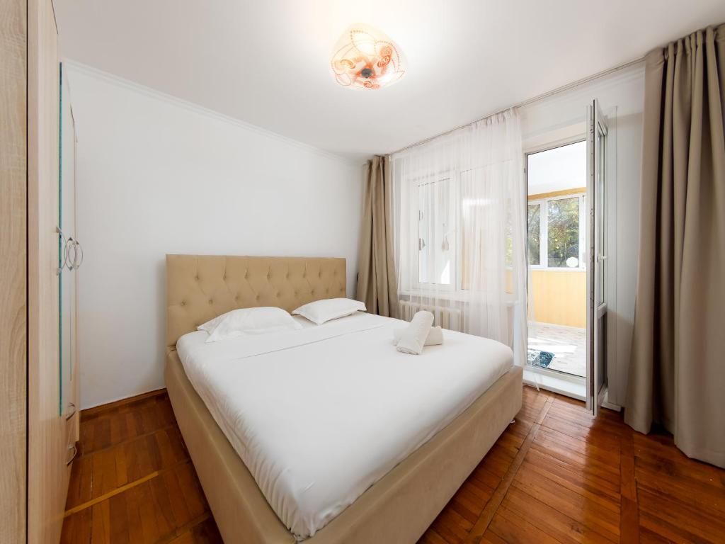 3-к квартира на Карасай Батыра, Алматы с фотозоной, Almaty