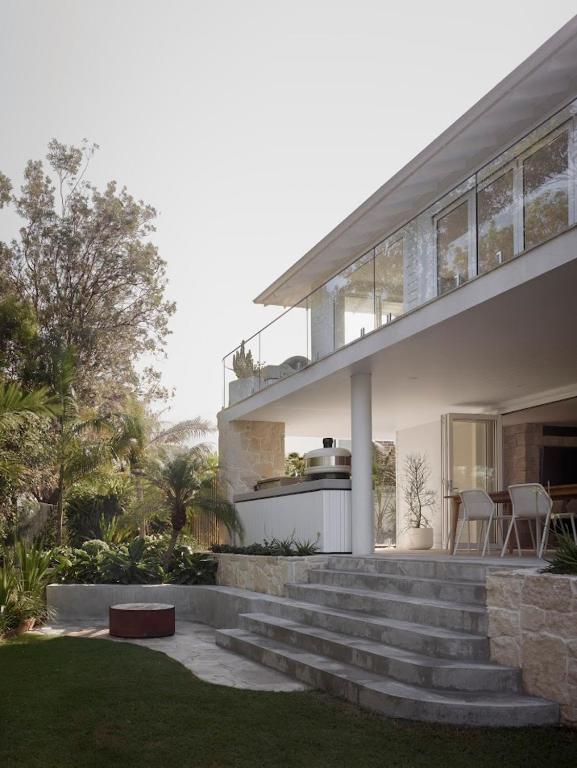 Bass and Flinders, Cronulla