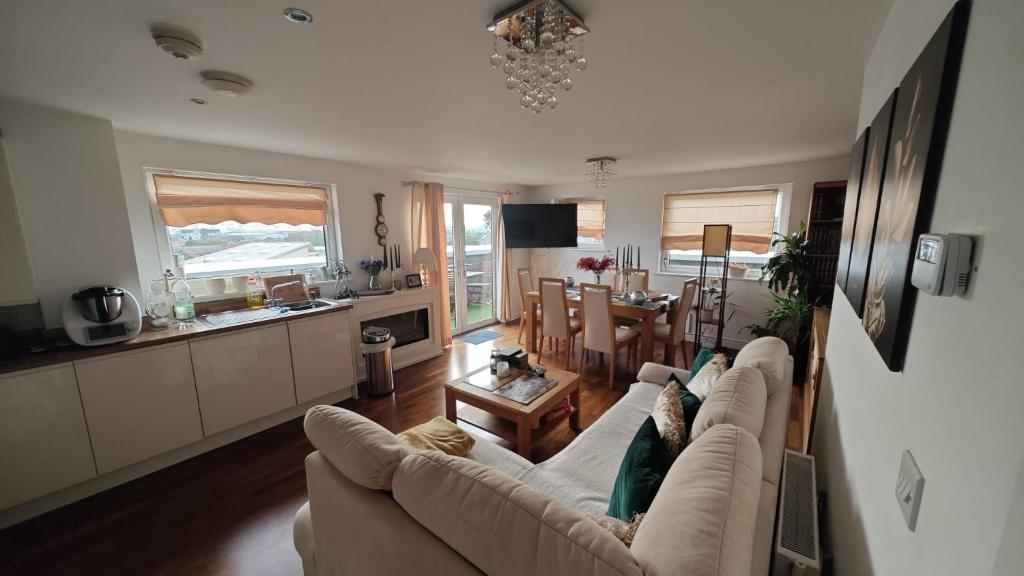 The Bridge, Dartford