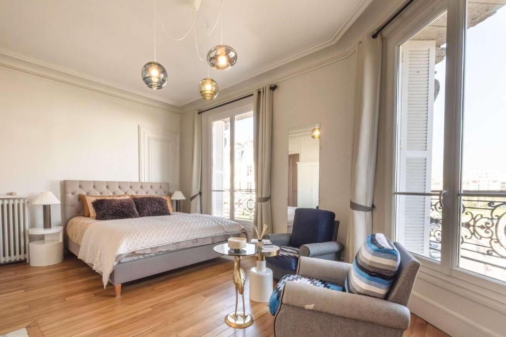Luxury Flat Eiffel View 3BR 7 Guests - 2