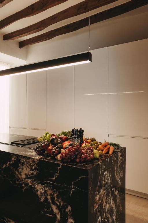 Santanyí's Hidden Gem - a Townhouse with Soul - 3