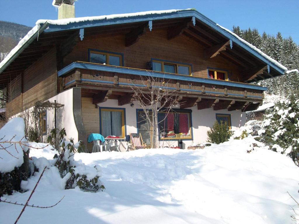 Chalet in Neukirchen near Ski Lifts, Wald im Pinzgau