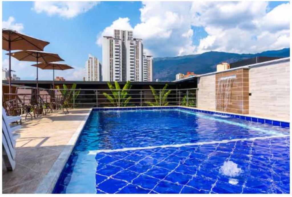 Hotel California Medellin - 1