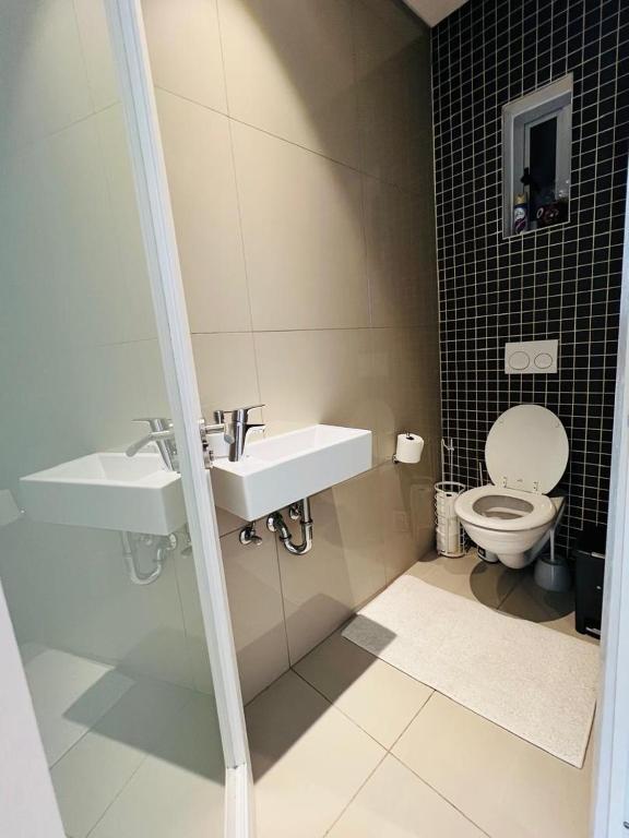 Freedom at Plaza2, Windhoek