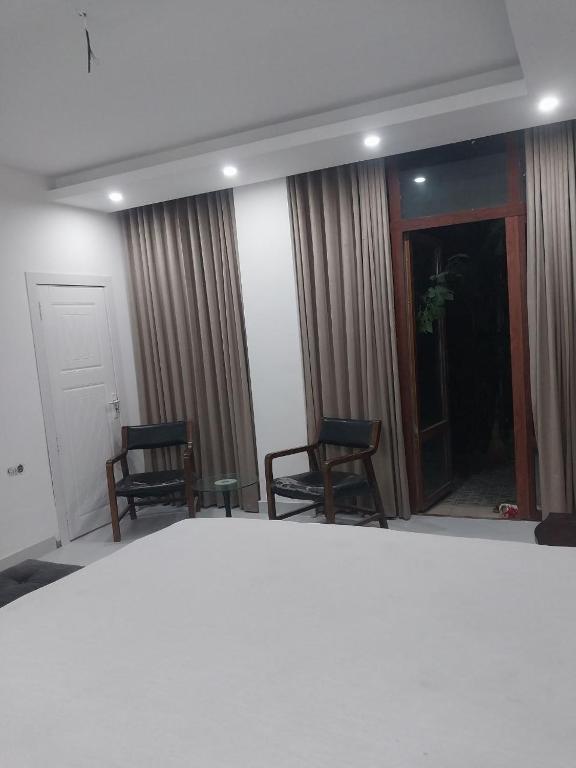 Samarkand Patio, Samarkand