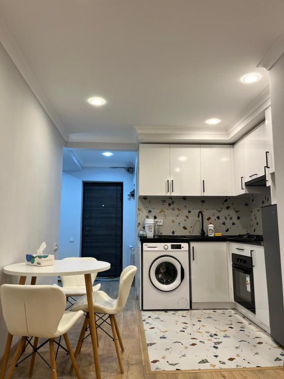 Okie-Dokie, Dilidžan