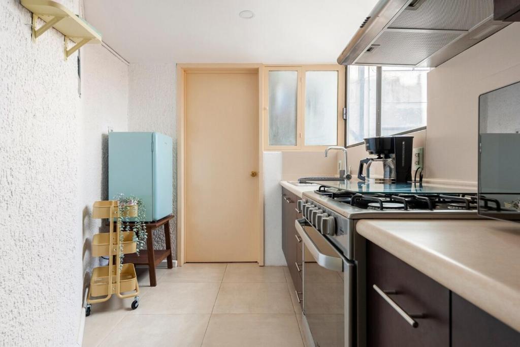 Roma Sur Apt Parking, 24-7 Security - 3